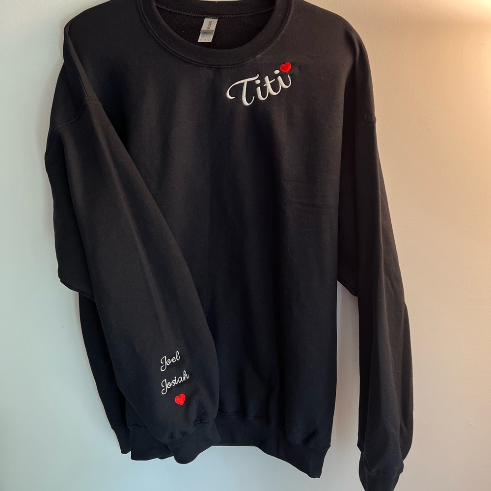 Aunt/Titi Custom Embroidered Sweatshirt Embroidered by me.Sm, med, Lg, Xl avail